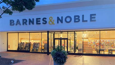 barnes & noble raleigh